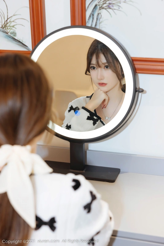 [XIUREN秀人网]2021.12.21 VOL.4365 - 美桃酱